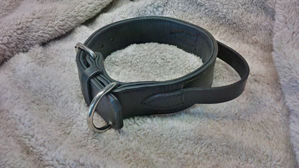 handgenähte Lederhalsbänder