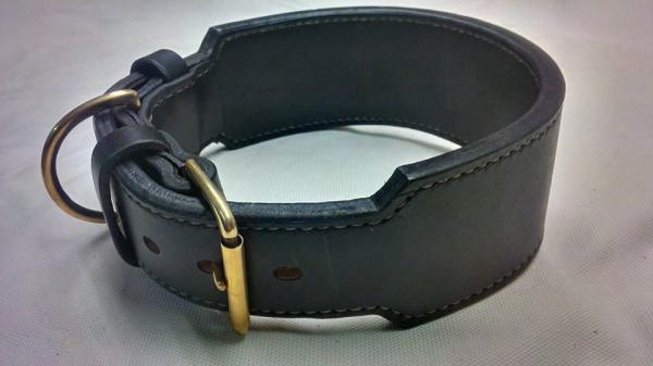 handgenähte Lederhalsbänder